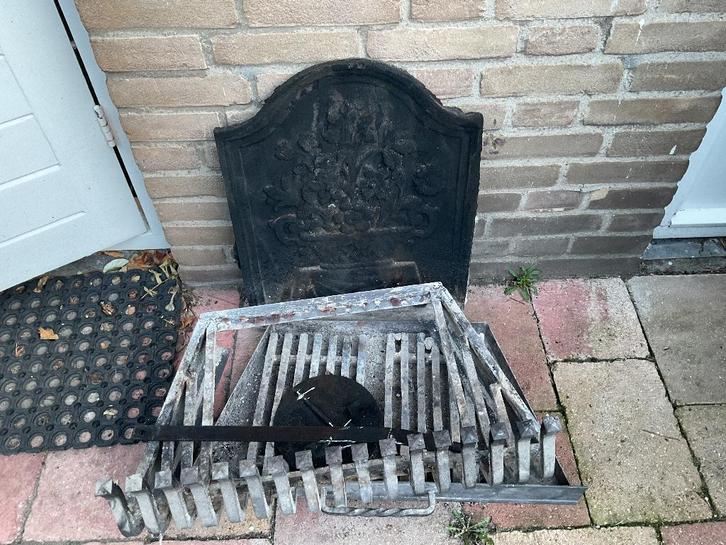 Antieke gietijzeren haardplaat, Huis en Inrichting, Haarden, Gebruikt, Houthaard, Ophalen