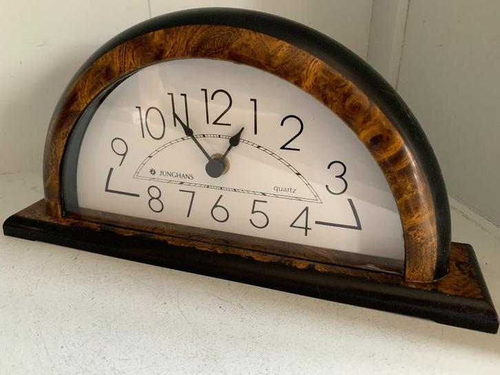 Designklok -Vintage West Germany 1980 - kunststof JUNGHANS, Antiek en Kunst, Antiek | Klokken, Ophalen of Verzenden