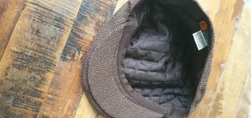 Newhattan pet maat M bruin beschikbaar voor biedingen