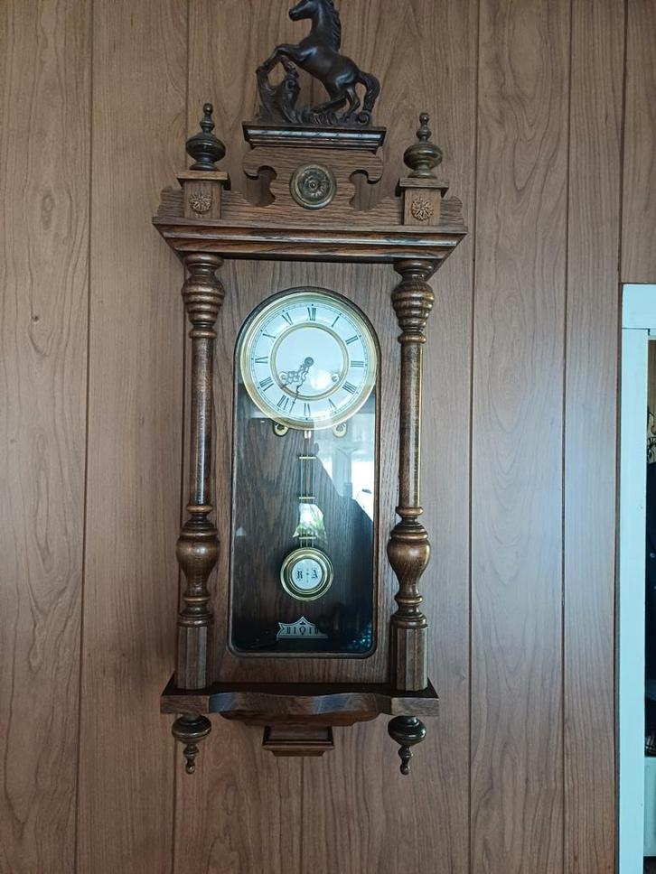 Antieke Wandklok met Paard, Antiek en Kunst, Antiek | Klokken, Ophalen