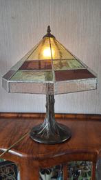 Tiffany glas & lood tafellamp, Huis en Inrichting, Lampen | Tafellampen, Ophalen of Verzenden, Zo goed als nieuw, Glas, Minder dan 50 cm