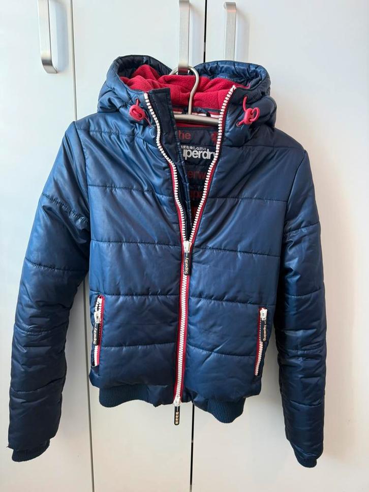 Superdry jas / bomberjack maat 34, Kleding | Dames, Jassen | Winter, Zo goed als nieuw, Maat 34 (XS) of kleiner, Blauw, Ophalen of Verzenden