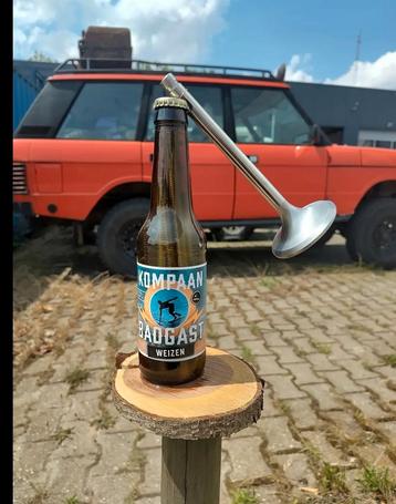 flesopener mancave auto bedrijf motorbloktafel cadeau beschikbaar voor biedingen
