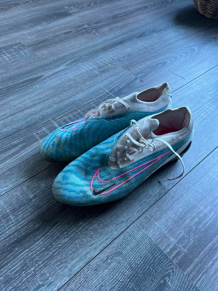Officiele Nike Voetbalschoenen t.w.v €300, Maat XS of kleiner, Ophalen of Verzenden, Zo goed als nieuw, Schoenen