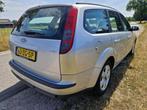 Ford Focus Wagon 1.8-16V Ambiente Flexifuel stoelver airco c, 65 €/maand, Gebruikt, Zwart, 4 cilinders