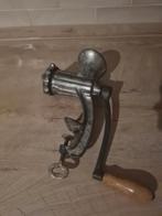 Retro, antiek, vleesmolen, keukenmachine, Antiek en Kunst, Ophalen