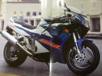 diverse motor folders flyers brochures honda yamaha suzuki beschikbaar voor biedingen