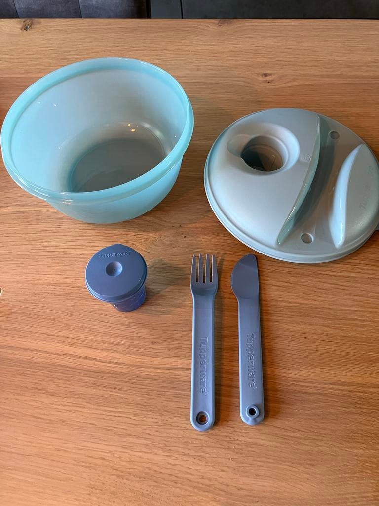 Tupperware Meeneem Salade Kom - Nieuw in Doos, Huis en Inrichting, Keuken | Tupperware, Ophalen of Verzenden, Nieuw, Bak of Kom