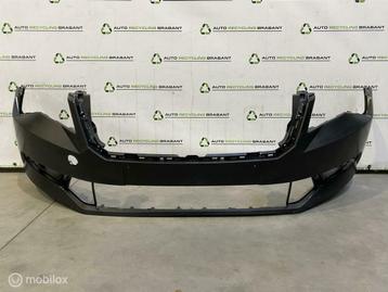 Voorbumper Skoda Superb 3V ORIGINEEL 3V0807221 beschikbaar voor biedingen