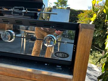 Boretti Barbecue met 6 branders en hardhouten kast beschikbaar voor biedingen