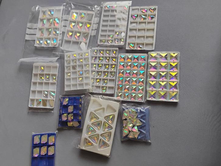 Restpartij nieuwe  Ab naai crystallen/stenen, Hobby en Vrije tijd, Kralen en Sieraden maken, Nieuw, Kraal, Ophalen of Verzenden