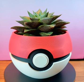 Pokeball Plantenpotje - Kunststof beschikbaar voor biedingen