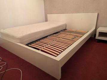 Ikea Malm bed 180x200, wit