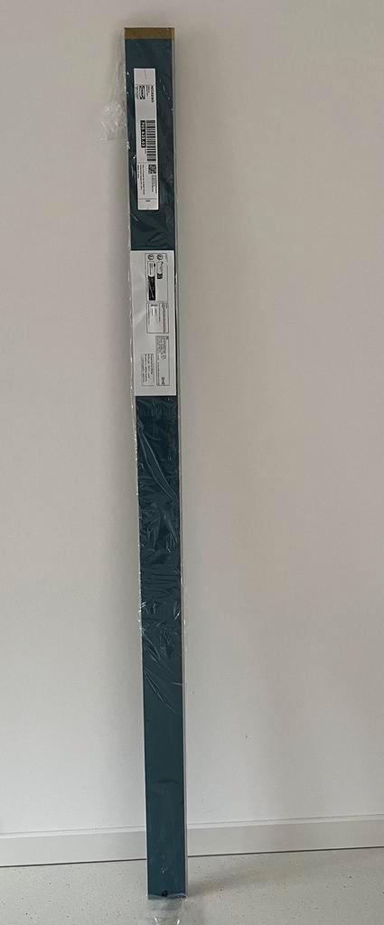 Grijsgroene plint IKEA Nickebo, Doe-het-zelf en Verbouw, Plinten en Afwerking, Zo goed als nieuw, Plinten, Kunststof, 150 tot 200 cm