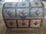 Oosterse kist, Huis en Inrichting, Woonaccessoires | Kisten, Ophalen of Verzenden, Zo goed als nieuw, Minder dan 50 cm, Minder dan 50 cm