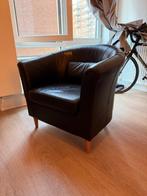 Dark Brown/Black Leather Tub Armchair with Wooden Legs, Huis en Inrichting, Banken | Sofa's en Chaises Longues, Ophalen, Gebruikt