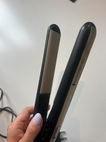 Stijltang remington beschikbaar voor biedingen