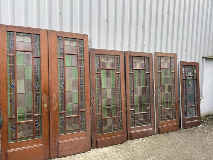 Unieke set eiken deuren met glas in lood uit 1920, Doe-het-zelf en Verbouw, Deuren en Horren, Zo goed als nieuw, Binnendeur, Glas