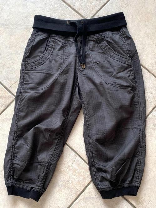 H&M 3 kwart Clamdigger/capri-broek grijs/zwart maat 34, Kleding | Dames, Broeken en Pantalons, Zo goed als nieuw, Maat 34 (XS) of kleiner