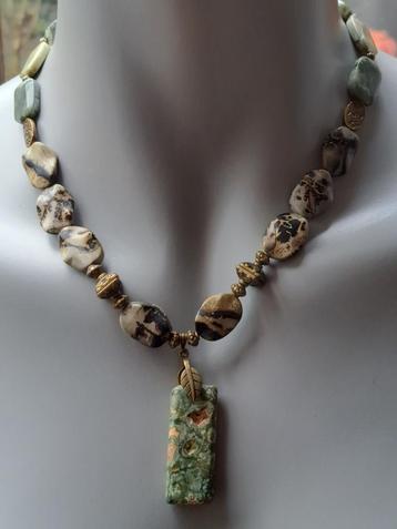 140 Ketting Actinoliet - spotted Jaspis en Regenwoudjaspis beschikbaar voor biedingen