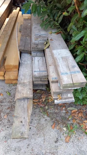 7 gebruikte steigerplanken 5 mtr lang beschikbaar voor biedingen