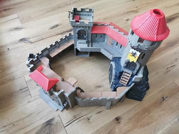Playmobil kasteel van de Leeuwenridders beschikbaar voor biedingen