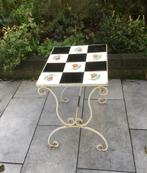 Vintage tafeltje, Ophalen