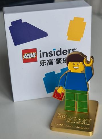 LEGO Exclusive Metal Figure Anniversary Trophy Employee Gift beschikbaar voor biedingen
