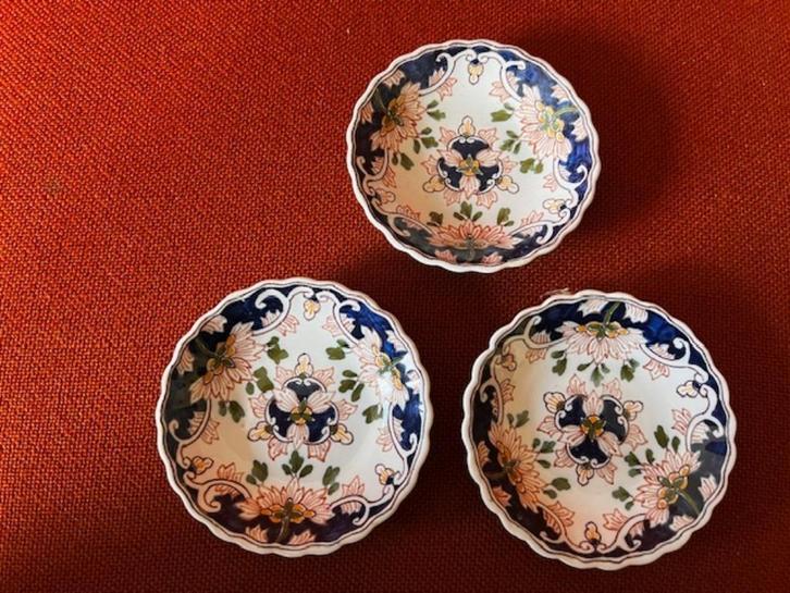 Set van 3 Makkumer aardewerk bordjes, Antiek en Kunst, Antiek | Wandborden en Tegels, Ophalen of Verzenden