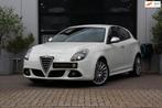 Alfa Romeo Giulietta 1.4 T Turbo Sportiva TCT Automaat - XEN, Gebruikt, Zwart, 4 cilinders, Leder en Stof