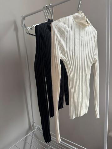 Yaya twee coltruien xs beschikbaar voor biedingen