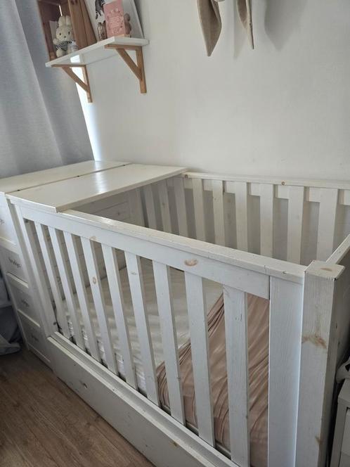 Combi ledikant. Ledikant en commode ineen., Kinderen en Baby's, Babywiegjes en Ledikanten, Gebruikt, Ledikant, Ophalen