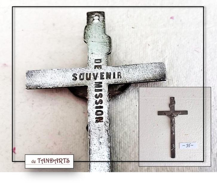 Kruisbeeld ~ H  ~ souvenir de mission, Verzamelen, Religie, Ophalen of Verzenden