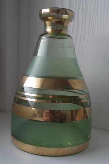 oude groene (stop)fles met goudkleurige banden (zonder stop beschikbaar voor biedingen