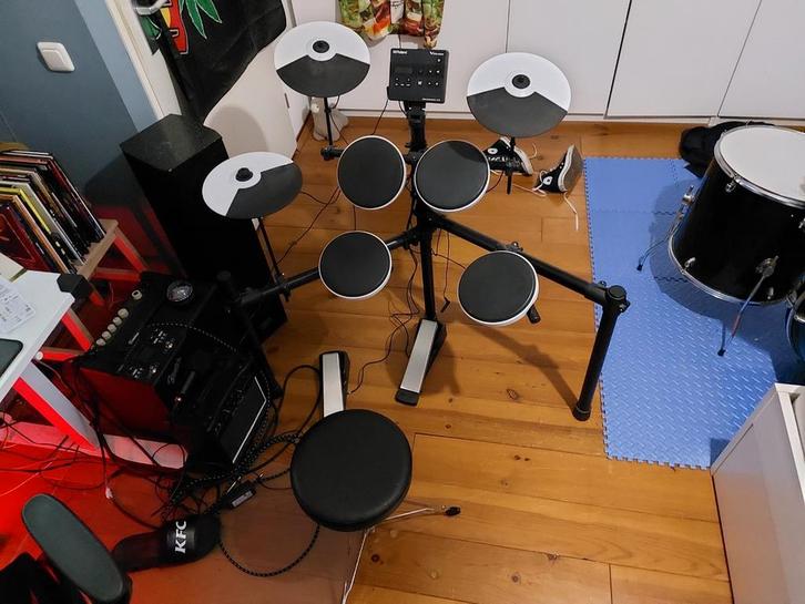 Roland TD-02K elektrisch drumstel, Muziek en Instrumenten, Drumstellen en Slagwerk, Zo goed als nieuw, Roland, Ophalen