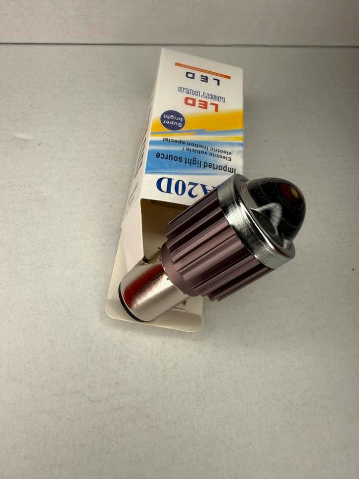 BA20D LED koplamplampje voor scooter of motor– nieuw in doos, Fietsen en Brommers, Brommeronderdelen | Scooters, Nieuw, Overige merken