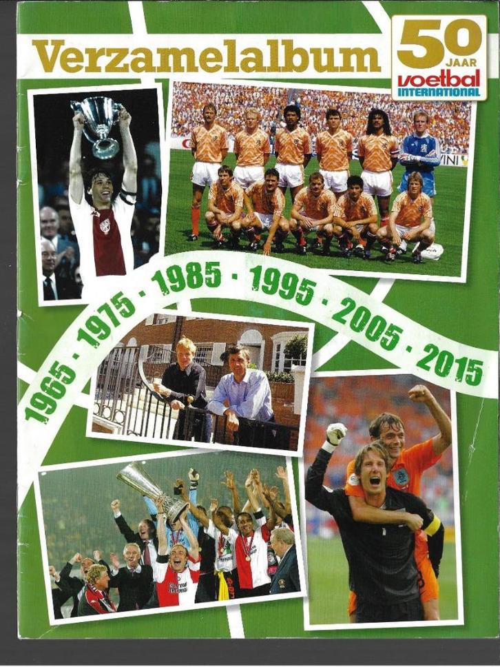verzamelalbum 50 jaar voetbal international 1965-2015 compl, Verzamelen, Sportartikelen en Voetbal, Gebruikt, Boek of Tijdschrift