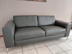 Grijs lederen tweezits bank., Huis en Inrichting, Ophalen, 150 tot 200 cm, Tweepersoons, 75 tot 100 cm