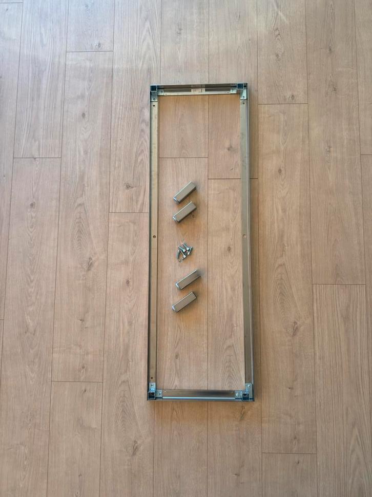 Frame en pootjes IKEA Besta kast., Huis en Inrichting, Kasten | Televisiemeubels, Gebruikt, Minder dan 100 cm, Metaal, Ophalen