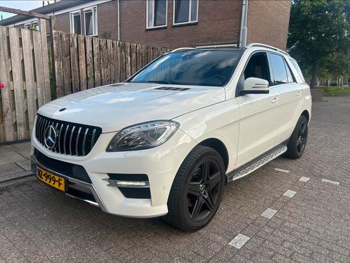 Mercedes ML350cdi bluetech V6 vol opties! EURO6, Auto's, Mercedes-Benz, Particulier, M-Klasse, Achteruitrijcamera, Adaptieve lichten