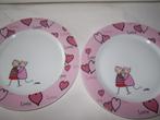 2 Leuke Milka borden- doorsnee 22 cm. Zie foto's., Ophalen of Verzenden, Zo goed als nieuw, Overige stijlen, Bord(en)