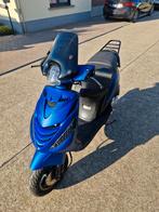 Piaggo zip 4 takt, Fietsen en Brommers, Scooters | Piaggio, Ophalen, Zo goed als nieuw, Benzine, Zip