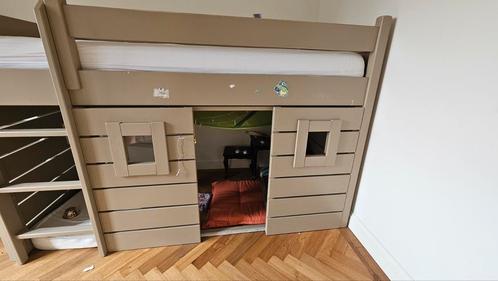 Alta halfhoogslaper met huisje | ***hoogslaper bed***, Kinderen en Baby's, Kinderkamer | Stapelbedden en Hoogslapers, Zo goed als nieuw
