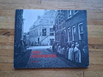 Oud- oudewater in beeld Geschiedenis fotoboek in woord/beeld beschikbaar voor biedingen