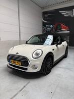 Mini Cooper 2014 - NIEUWE APK, Voorwielaandrijving, 136 pk, Zwart, Leder en Stof