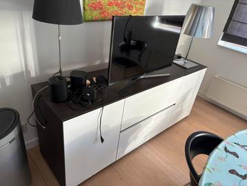 Moderne Dressoir Kast beschikbaar voor biedingen