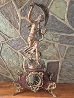 Antieke Franse pendule met bronzen beeld, Antiek en Kunst, Antiek | Klokken, Ophalen