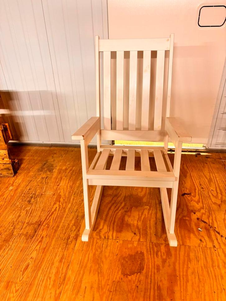 Witte houten schommelstoel, Huis en Inrichting, Stoelen, Gebruikt, Hout, Wit, Ophalen