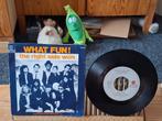 What Fun!-The right side won(W) 1,50 euro vaste prijs, Cd's en Dvd's, 7 inch, Single, Ophalen of Verzenden, Zo goed als nieuw