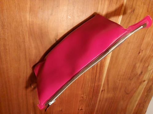 Knalrode toilettas met zwarte vakverdeling en ritssluiting, Sieraden, Tassen en Uiterlijk, Toilettassen, Nieuw, Heer of Dame, Rood